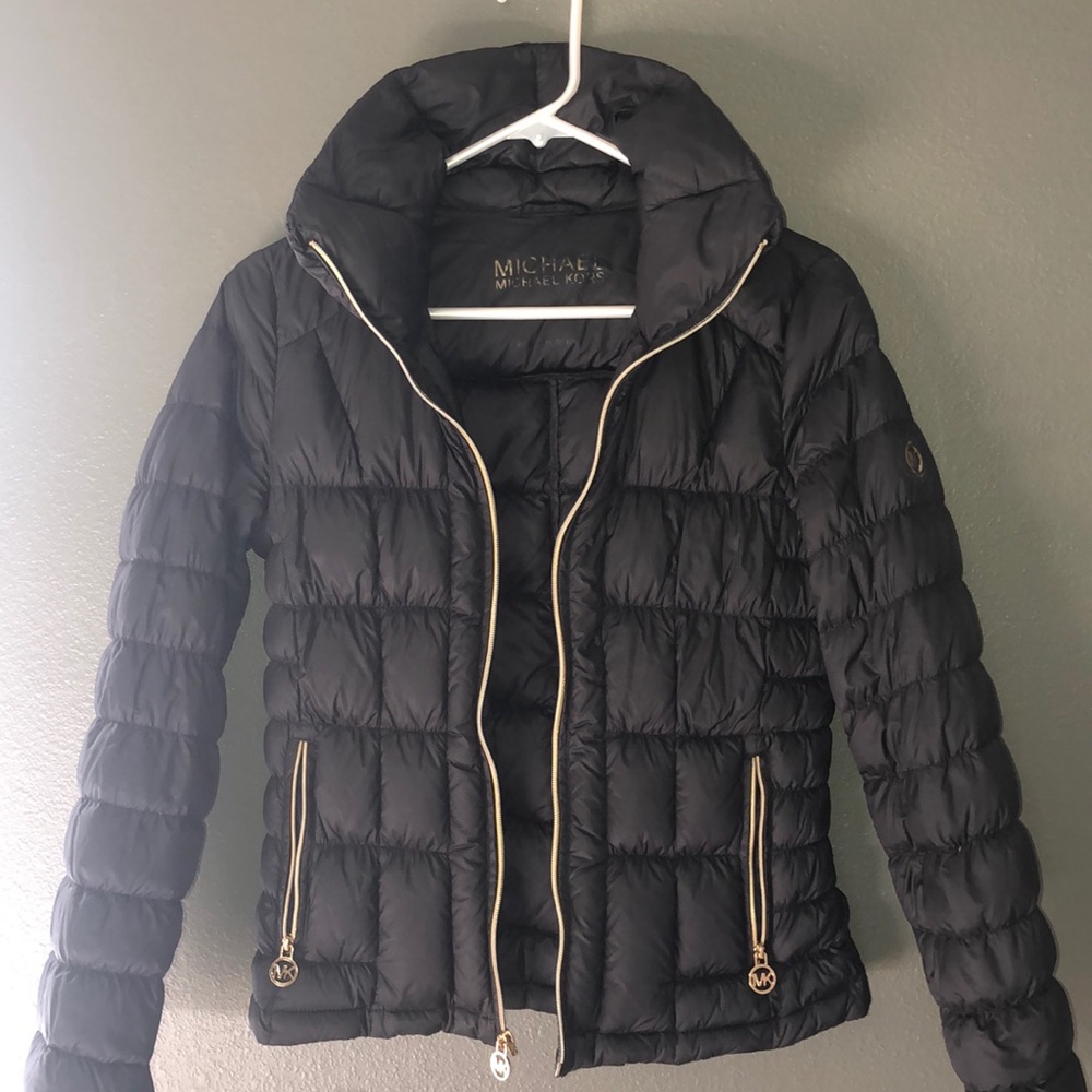 💘HOST PICK!! Michael Khors Puffer Jacket